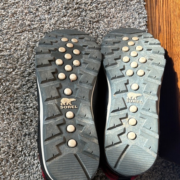 Sorel Red and Black Checkered Boots - Picture 8 of 10